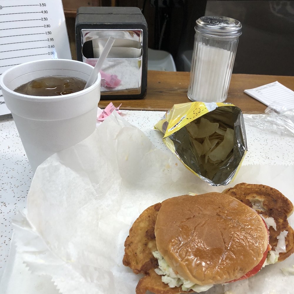 Snappy Lunch - Unsweet tea, chips and pork chop sandwich - Sandwiches Near Me - Mt Airy, North Carolina Snappy Lunch - Unsweet tea, chips and pork chop sandwich - Sandwiches Near Me - Mt Airy, North Carolina