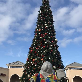 Ellenton Premium Outlets - Shopping Centers Near Me - Ellenton, Florida