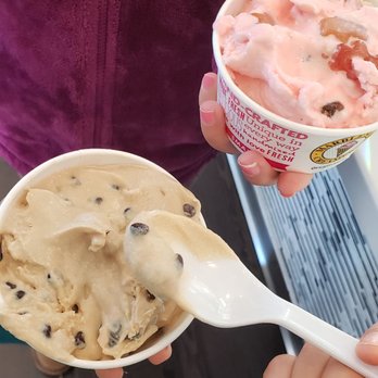 Marble Slab Creamery - Coffee with chips and cotton candy with gummies. Tasty - Ice Cream & Frozen Yogurt Near Me - Charlotte, North Carolina Marble Slab Creamery - Coffee with chips and cotton candy with gummies. Tasty - Ice Cream & Frozen Yogurt Near Me - Charlotte, North Carolina