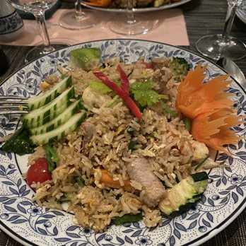 Ban Song Thai - Fried rice and vegetables - Thai Near Me - Zürich, ZH Ban Song Thai - Fried rice and vegetables - Thai Near Me - Zürich, ZH