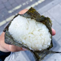 Ippuku Tea House - Onigiri