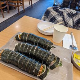 Kimbap rolls