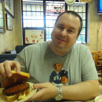 Interstate Barbecue - Happiness on toasted white bread. Order it without the slaw in my opinion. - Barbeque Near Me - Memphis, Tennessee
