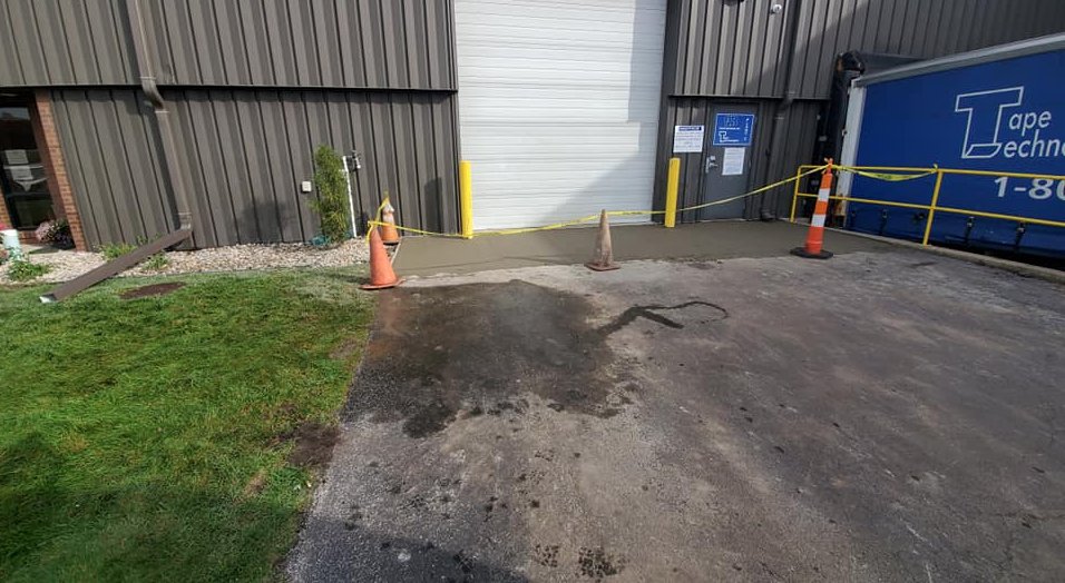 Slide of Eric's handyman services