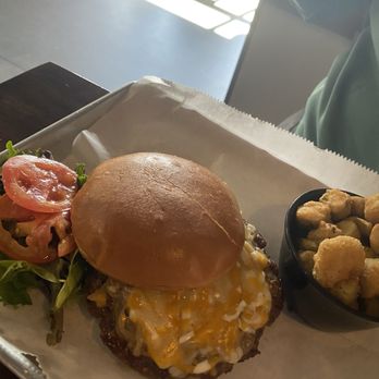 The Lodge Eatery and Pub - Sausage cheeseburger - Pubs Near Me - Jenks, Oklahoma The Lodge Eatery and Pub - Sausage cheeseburger - Pubs Near Me - Jenks, Oklahoma