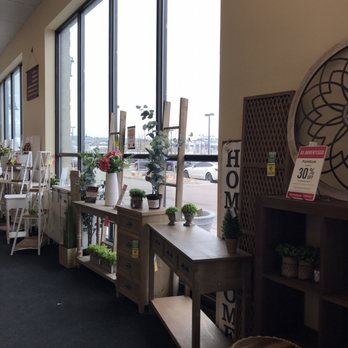 Hobby Lobby - Inside - Arts & Crafts Near Me - Castle Rock, Colorado