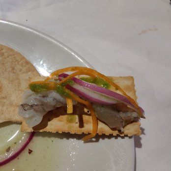Los Arcos - Shrimp ceviche on a cracker - Seafood Near Me - Monterrey, NLE Los Arcos - Shrimp ceviche on a cracker - Seafood Near Me - Monterrey, NLE