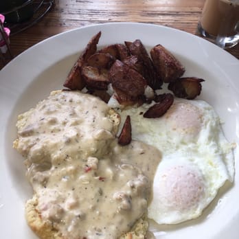 Genie's Cafe - Biscuits and gravy - New American Near Me - Portland, Oregon