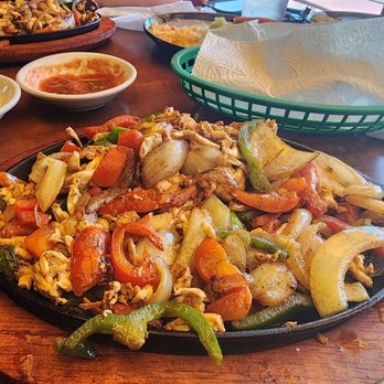 Cazadores - Chicken fajitas - Mexican Near Me - Suffolk, Virginia Cazadores - Chicken fajitas - Mexican Near Me - Suffolk, Virginia