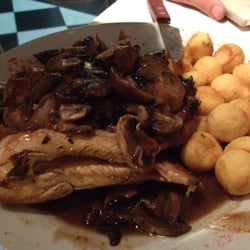 El Viejo Vulcano - Pollo al champignon