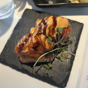 Seabutter - Spicy Tuna Rice, 4 1/2 Stars - Sushi Bars Near Me - Glendale, California