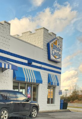 White Castle by null