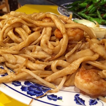 Shan Dong - Shrimp Chow Mein, made with fresh, wheat handmade noodles (+ $1) - Chinese Near Me - Oakland, California Shan Dong - Shrimp Chow Mein, made with fresh, wheat handmade noodles (+ $1) - Chinese Near Me - Oakland, California