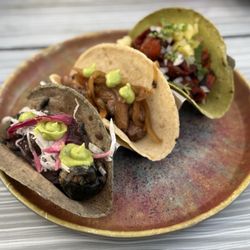 Salum - Waves and tacos