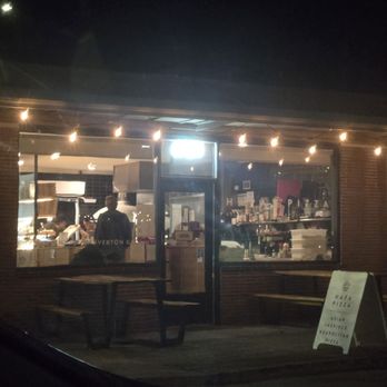 Hapa Pizza - Outside - Pizza Near Me - Beaverton, Oregon