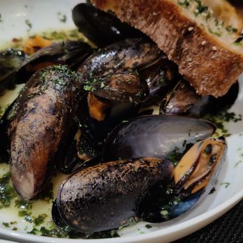 Delta One Lounge - Mussels - Airport Lounges Near Me - Queens, New York