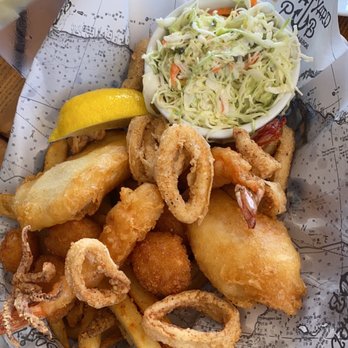 Boatyard Pub - Bars Near Me - Ventura, California