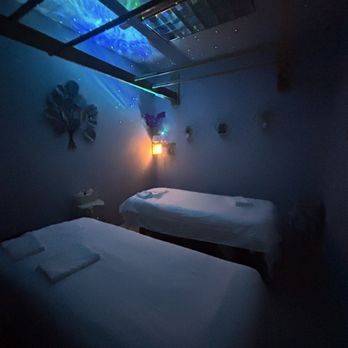 Treat Spa - Massage room - Massage Near Me - Davie, Florida Treat Spa - Massage room - Massage Near Me - Davie, Florida