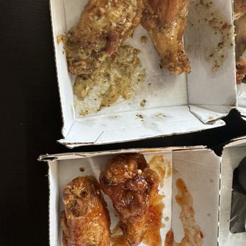 Buffalo Wild Wings - Asian Zing and Garlic Parmesan - American Near Me - Cerritos, California