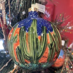 Was torn between getting this ornament versus another similar cactus style ornament. They have a lot of desert themed ones.
