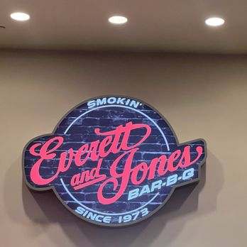 Everett & Jones BBQ - Signage - Barbeque Near Me - Rohnert Park, California