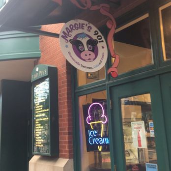 Margie's 901 - Don't use GPS to find it!! You will be lost inside the Peabody center!! - Ice Cream & Frozen Yogurt Near Me - Memphis, Tennessee