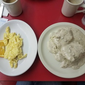 Centerville Cafe - Scrambled eggs, biscuits, gravy and freshly brewed coffee - Breakfast & Brunch Near Me - Centralia, Washington Centerville Cafe - Scrambled eggs, biscuits, gravy and freshly brewed coffee - Breakfast & Brunch Near Me - Centralia, Washington