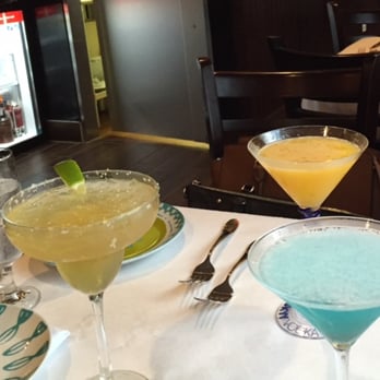 Thithi's Restaurant - Pacific Blue Martini, Mango Corzo-Rita, and Margarita - Thai Near Me - Evergreen Park, Illinois
