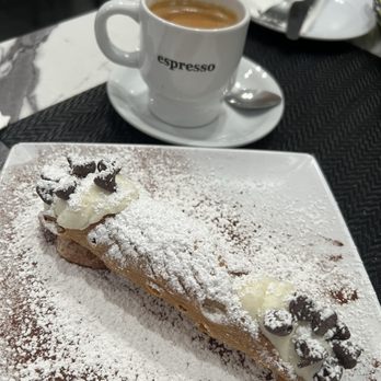 La Siciliana - Cannolo with Espresso - Italian Near Me - San Pedro, California La Siciliana - Cannolo with Espresso - Italian Near Me - San Pedro, California