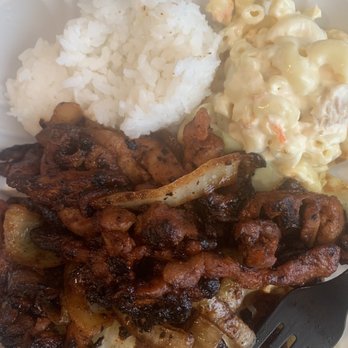 Ono Hawaiian BBQ - Island Fire Chicken, 2 scoops of white rice, & 1 scoop of their famous macaroni. - Hawaiian Near Me - Modesto, California Ono Hawaiian BBQ - Island Fire Chicken, 2 scoops of white rice, & 1 scoop of their famous macaroni. - Hawaiian Near Me - Modesto, California