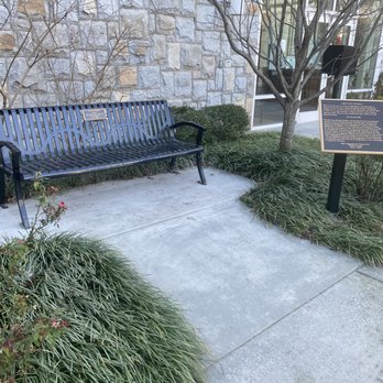 Toni Morrison's Bench By the Road - Landmarks & Historical Buildings Near Me - Atlanta, Georgia Toni Morrison's Bench By the Road - Landmarks & Historical Buildings Near Me - Atlanta, Georgia