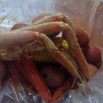 Crafty Crab Allen Park - Snow crab combo no shrimp ? - Seafood Near Me - Allen Park, Michigan