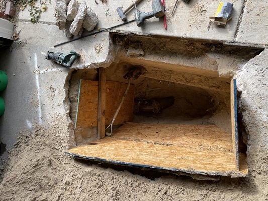 Benchmark Plumbing & Rodding Logo