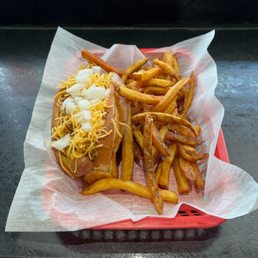 The "Cincinnati " Dog. Chili,Cheese, Onions and Mustard on a toasted New England style bun 7.5/10