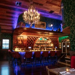 Honey Moon Spirit Lounge
