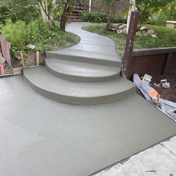 PDL Concrete - Stairway with a walkway - Masonry/Concrete Near Me