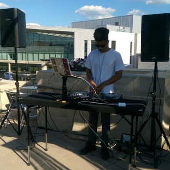 Beacon Rooftop Sky Bar - The DJ! - Bars Near Me - Washington, DC, District of Columbia