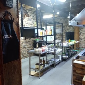 Eucalipto - Open Kitchen - Bars Near Me - Cerro San Quintin, BCN