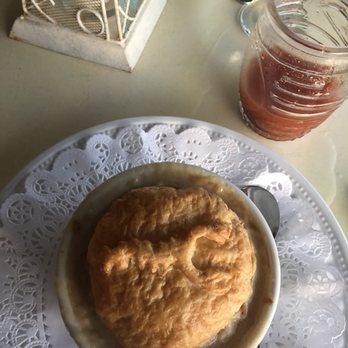 The Inn Spot On The Bay - Seafood Near Me - Hampton Bays, New York