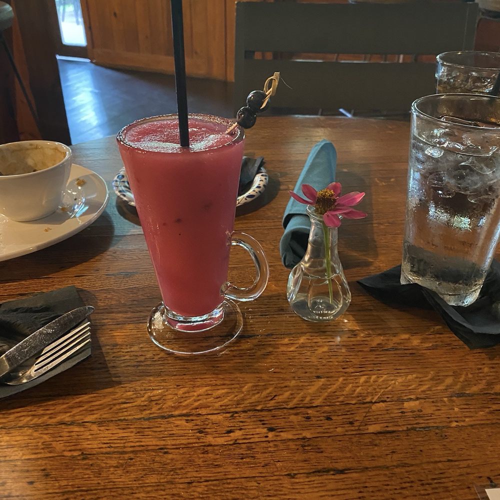 Palmettos on the Bayou - Blueberry lavender lemon drop martini - Cajun/Creole Near Me - Slidell, Louisiana
