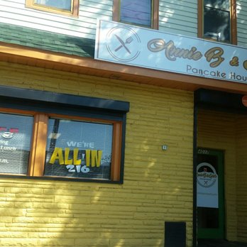 Annie B & Earl's - American Near Me - Cleveland, Ohio Annie B & Earl's - American Near Me - Cleveland, Ohio