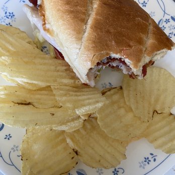 Olisi's NY - Half Turkey club and a few Wavy Lays! Ohh yeah! - Pizza Near Me - Tonawanda, New York
