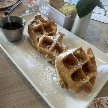 Dawn AM Eatery - Chicken and waffle bites - Southern Near Me - Chicago, Illinois Dawn AM Eatery - Chicken and waffle bites - Southern Near Me - Chicago, Illinois