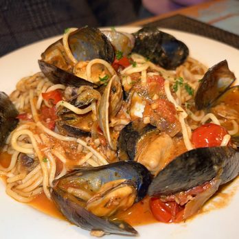 Oltre Mare - Spaghetti Alla Pescatora - Italian Near Me - San Diego, California Oltre Mare - Spaghetti Alla Pescatora - Italian Near Me - San Diego, California