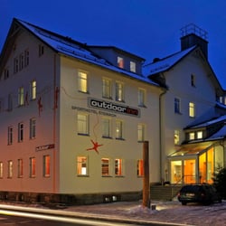 outdoor inn Sporthotel Steinach - Außenansicht im Winter