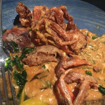 Benjarong Royal Thai Restaurant - Pu Nim Phad Pong Kari Soft shell crab Yellow curry sauce Chinese celery - Thai Near Me - Makati, NCR