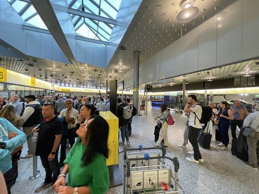 Hannover Airport by null