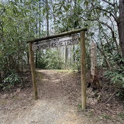 Old Elkmont Cemetery - Cemetery entrance