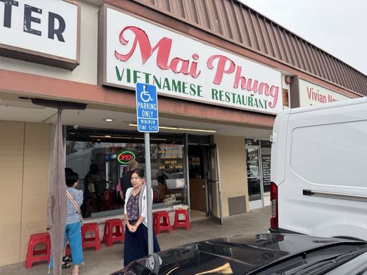 Mai Phụng Restaurant by null