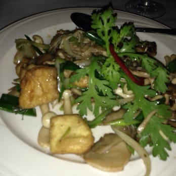 Erawan Thai Cuisine - Pad hed - Thai Near Me - Flushing, New York Erawan Thai Cuisine - Pad hed - Thai Near Me - Flushing, New York